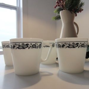 Set of 4 Pyrex Coffee Cups Vintage